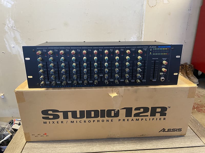 Alesis Studio 12R Black Reverb