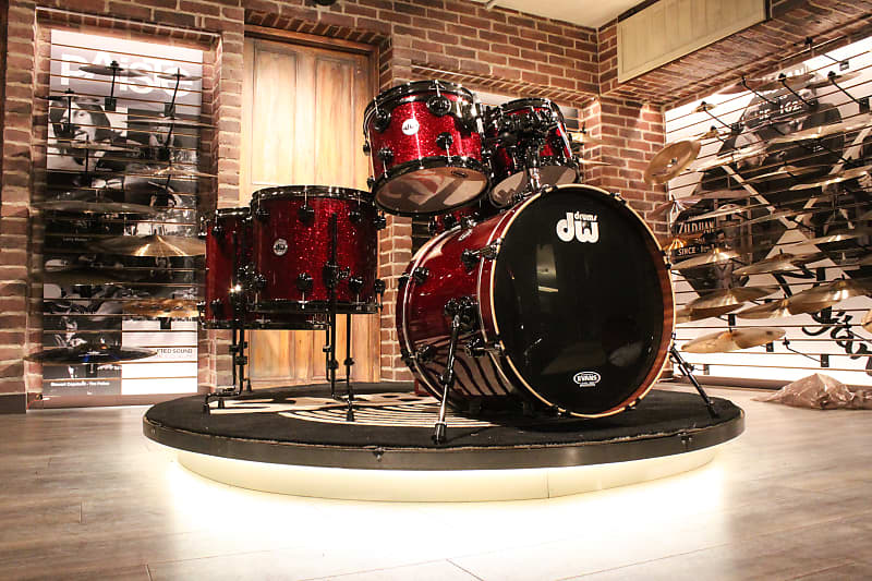 DW Collector 6-piece Ruby Glass Drum Set (10-12-14-16-20-SN