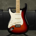 Fender American Standard Stratocaster, Left Handed - Sunburst w/Case - 2nd Hand