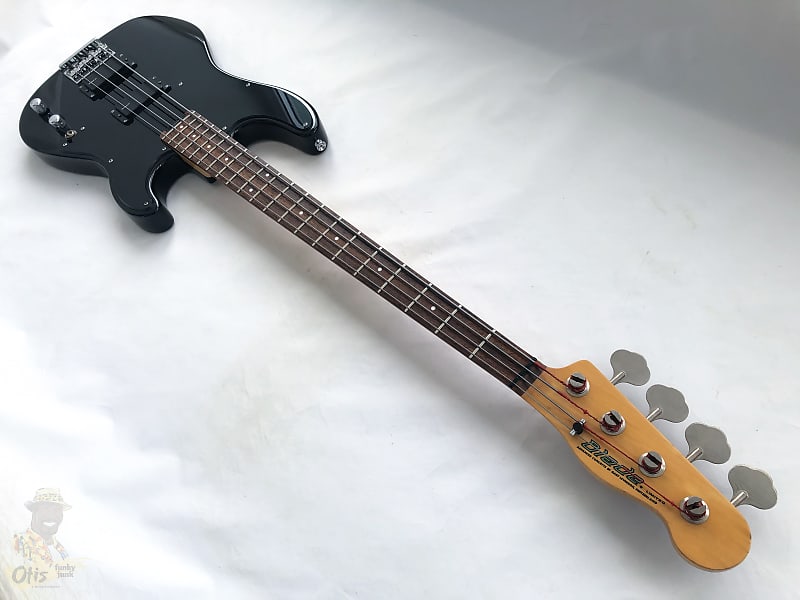 『超稀少‼️』Levinson BLADE BT-2 Limited (OPB) 1993 Blade Levinson BT-2 Limited aka Austin Bass | Reverb