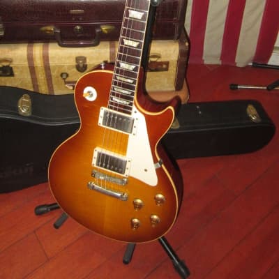 2008 Gibson  Custom Shop Les Paul R8 Re-Issue Chambered (1958 reissue) Sunburst image 2