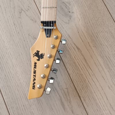 Sunn Fender Mustang Stratocaster 1980s - Black image 7