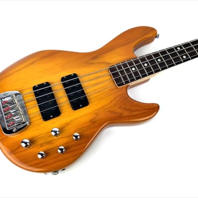 G&L Tribute Series M-2000 Bass Honeyburst w/ Rosewood Fretboard