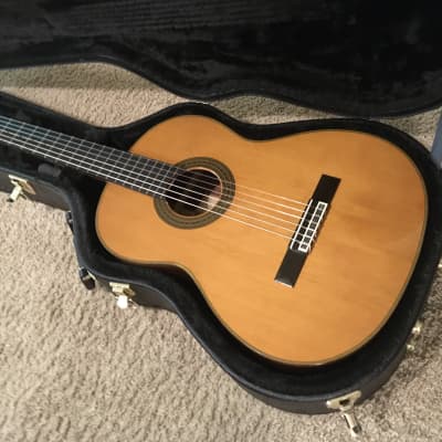 Yamaha  C-300 concert classical guitar  1970s Solid Spruce and rosewood back and sides image 4