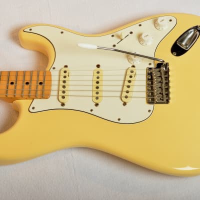 Fender ST-72 YM Yngwie Malmsteen Signature Stratocaster MIJ 1994 - 1999 - Vintage White image 6