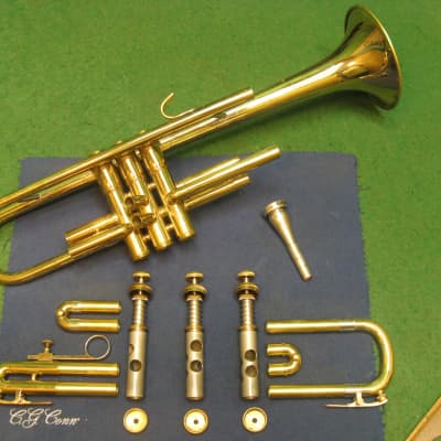 Olds Ambassador Trumpet 1976 - Refurbished - Case & Olds 3 Mouthpiece image 2