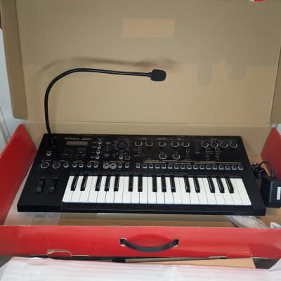 Roland JD-Xi 37-Key Analog/Digital Crossover Synthesizer 2015 - Present - Black