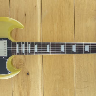 Gibson ギブソン SG Standard 61 TV Yellow Gibson SG Standard '61 Electric Guitar - TV Yellow | Sweetwater