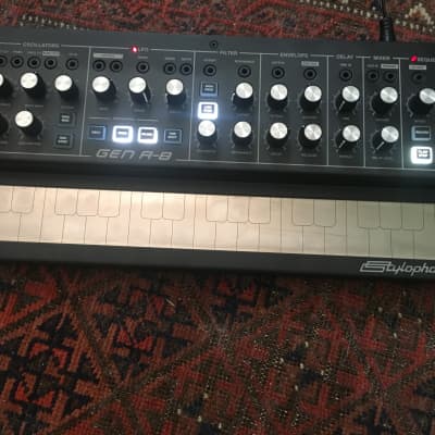 Stylophone gen deals r8