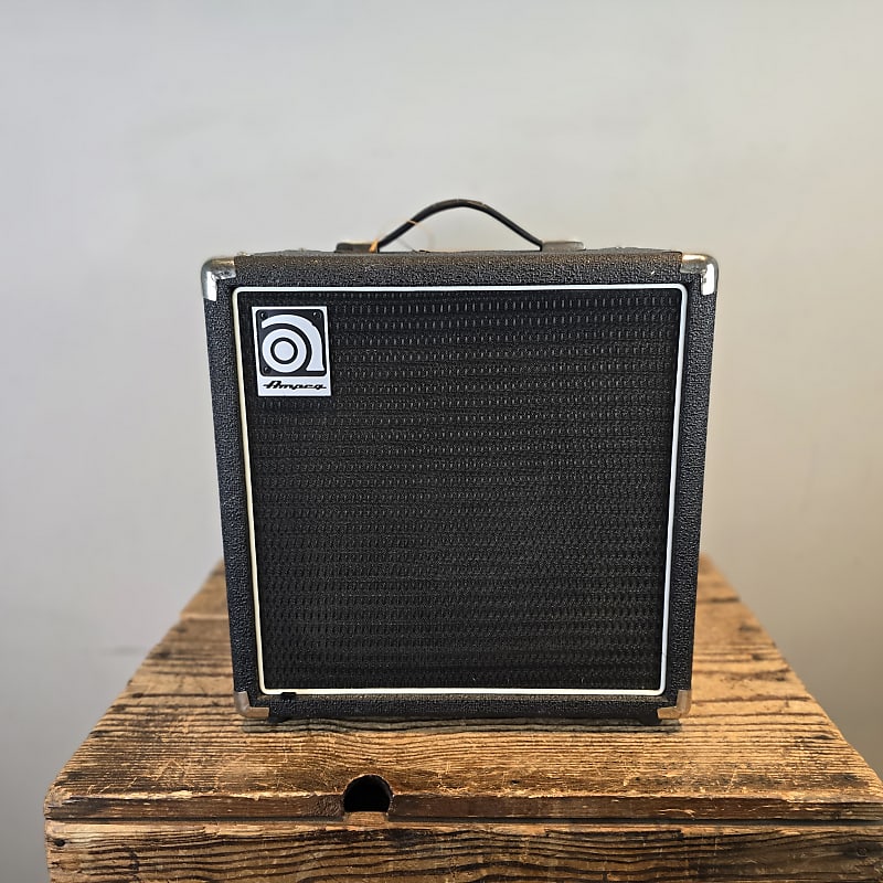 used Ampeg BA-108 ベース用アンプ Ampeg BA-108 25-Watt 1x8