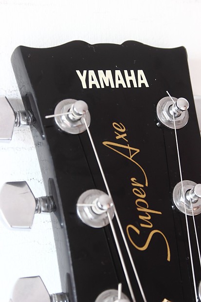 Yamaha SA900 Super Axe Semi-Hollow Black 1986