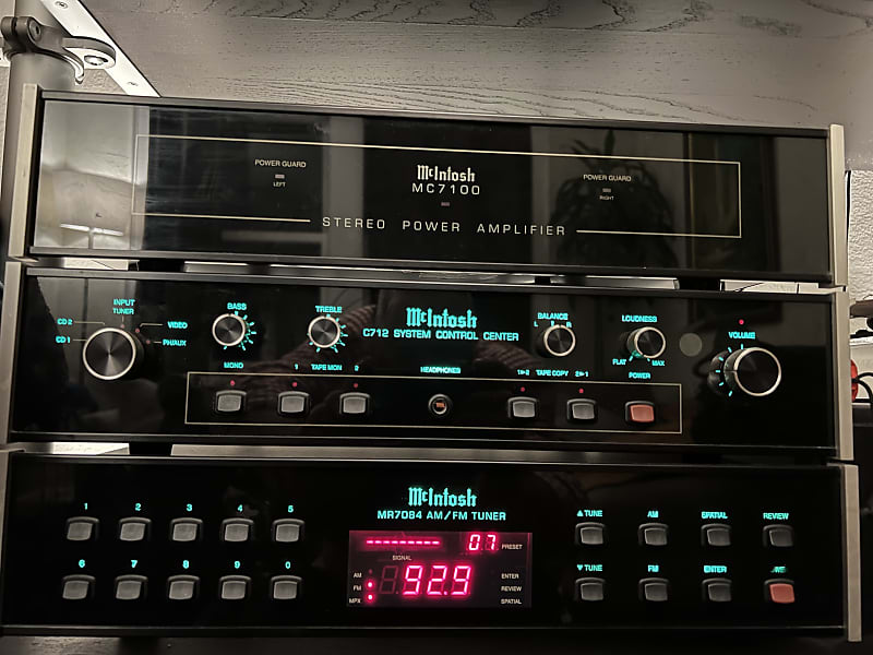 McIntosh MR7084 Stereo Solid State Tuner image 1