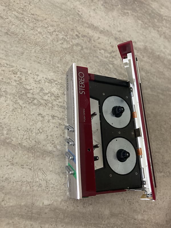 WM-F10 Ⅱ SONY　カセットプレイヤー SONY WM-F10 II AM-FM Cassette Player walkman – I & N Electronics
