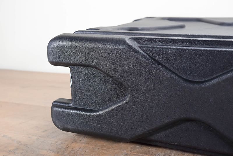 SKB 1SKB-RLX3 3U Roll-X Rack Case (church owned) CG00S6B