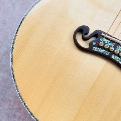 Gibson Custom SJ-200 Vine Acoustic Guitar 2004 - Natural image 5
