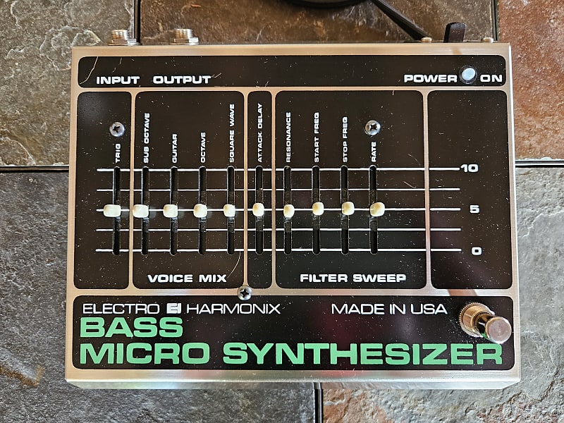 Electro-Harmonix Bass Micro Synthesizer