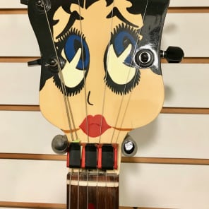 Johnson Betty Boop Guitar 1985 image 4