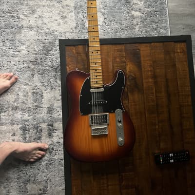 Fender Modern Player Telecaster Plus 2012 - 2018 Honey Burst image 1
