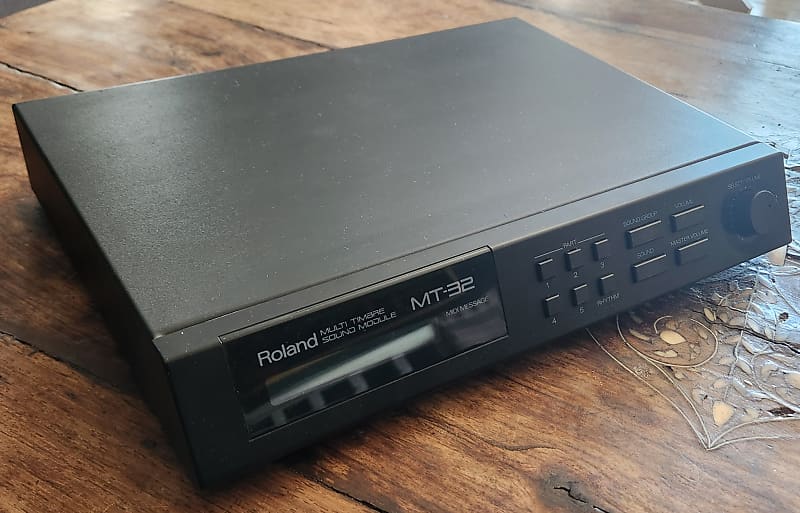Roland MT-32 マルチタイム音源モジュール Roland MT-32 Multi Timbre MIDI Sound Module tested working