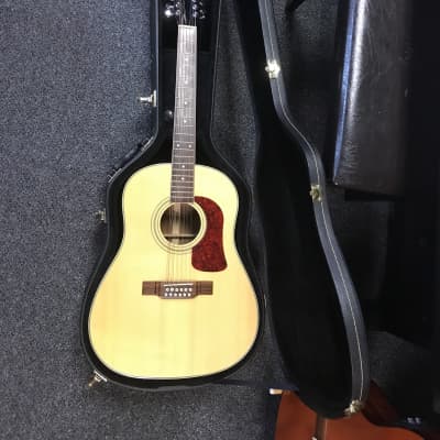 Washburn D-24S-12 string acoustic guitar 1995 in Natural excellent-mint condition with hard case image 2