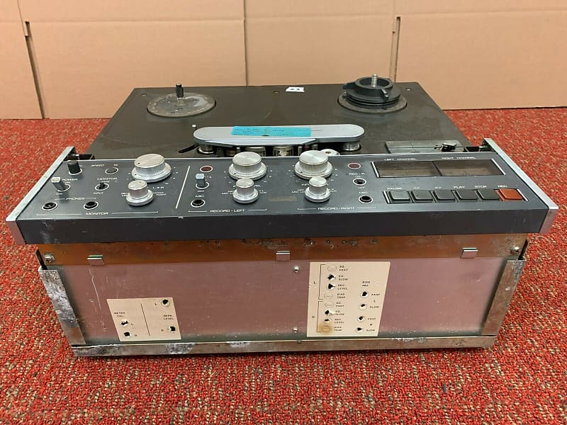 File:Revox B77 MK II reel-to-reel audio tape recorder, ca. 1982