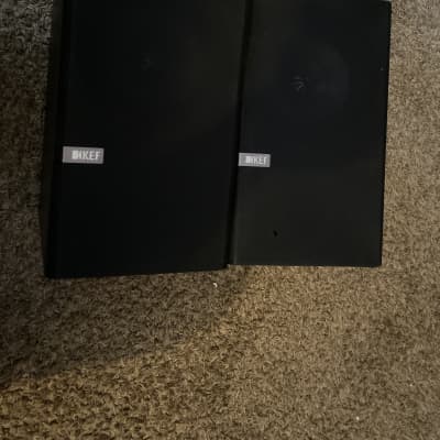 Pair of kef bookshelf speakers  Q100 2017 Black image 3