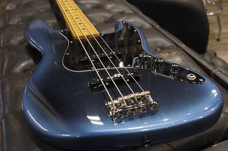 Fender American Professional II Jazz Bass | Reverb Canada