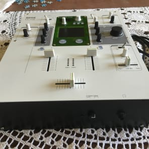 KORG KM-202 Kaoss Pad Dynamic DJ Mixer Sampler bpm Processor