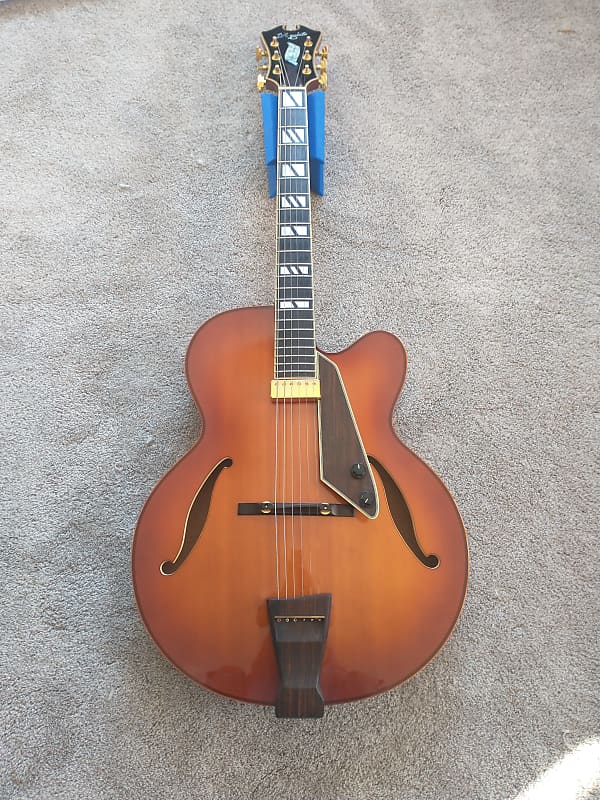 Aria D'Aquisto New Yorker Archtop Guitar - Violin Burst