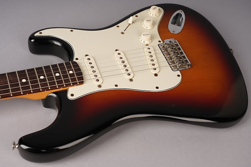 Fender American Vintage '62 Stratocaster 1990s | Reverb Canada
