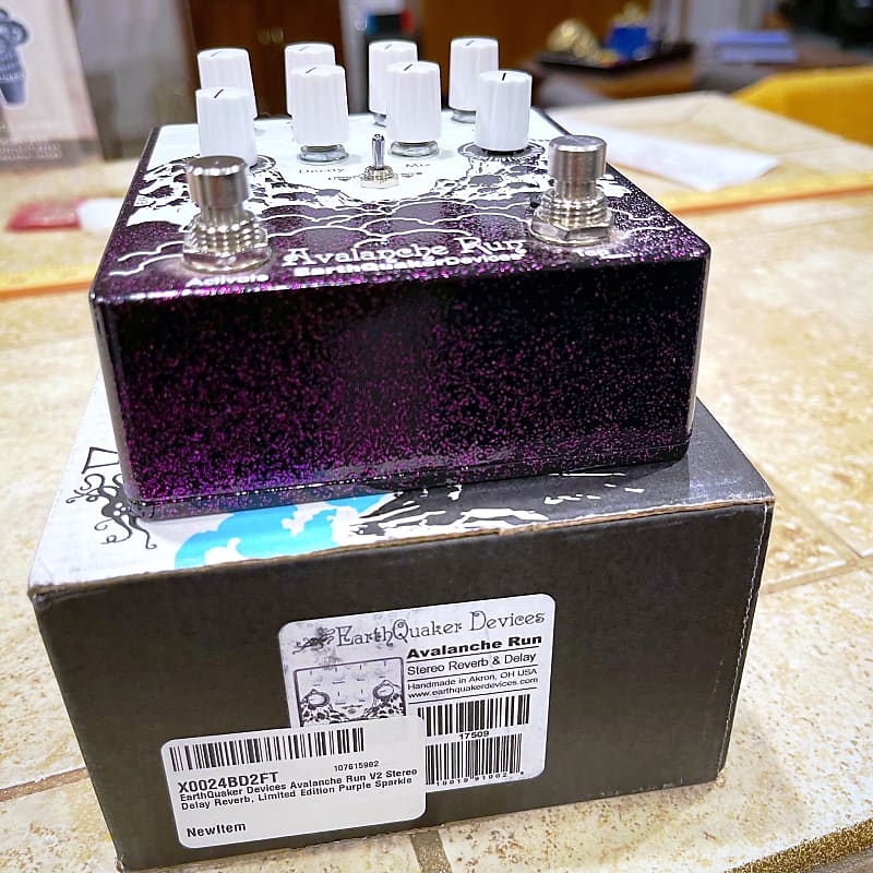 EarthQuaker Devices Avalanche Run Stereo Reverb & Delay with
