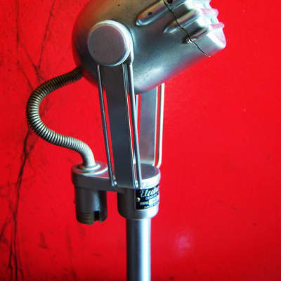 Vintage 1940's Electro-Voice 640C Omnidirectional Dynamic Microphone Hi Z w Electro Voice 423A stand display prop 630 650 726 image 4
