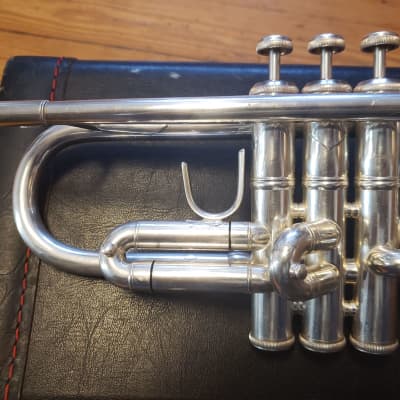 Bach Stradivarius 180S37 Silver Trumpet--Chem Cleaned, Serviced, Extras! image 6