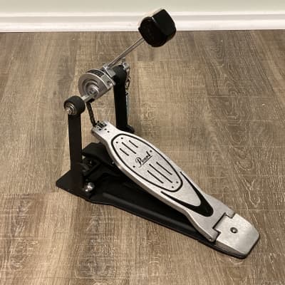 Pearl P900 PowerShifter Chain-Drive Single Bass Drum Pedal 2010s - Chrome image 1