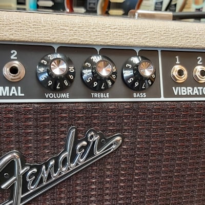 Fender Tone Master Deluxe Reverb 2-Channel 22-Watt 1x12" Digital Guitar Combo 2020 - 2021 Blonde image 2