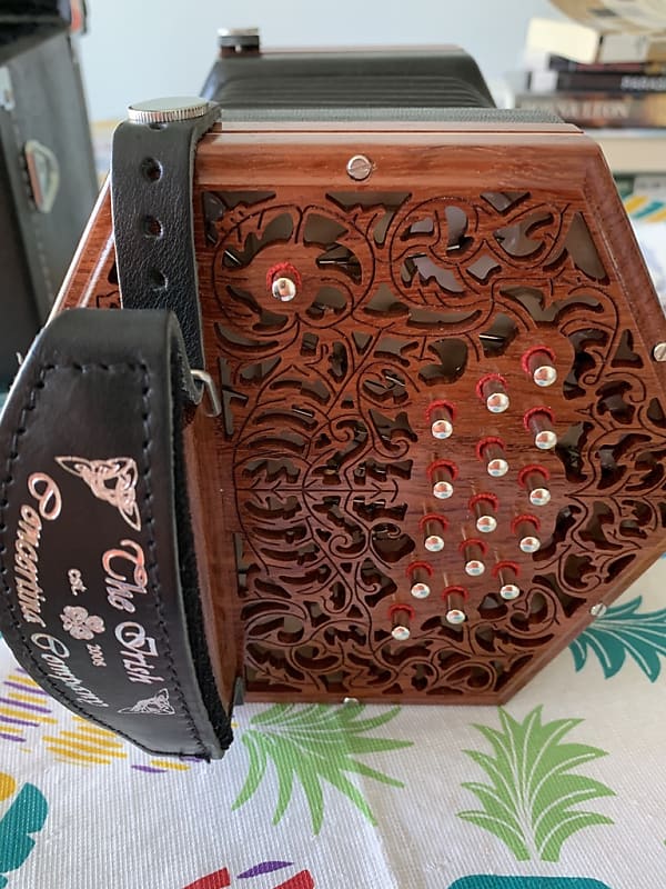 The Irish Concertina Company ANGLO Eiru Silver Reverb