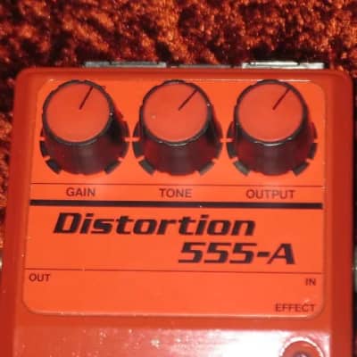 used vintage (1980s) DOD 555-A Distortion (Analog) Performer Series (red casing), + two 9v batteries, strings, extrra foam, and two extra battery CLIPS (NO Box / NO paperwork) image 4