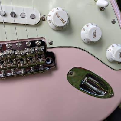 Fender Fender Japan Stratocaster Traditional 60s II 2020 Shell Pink image 6