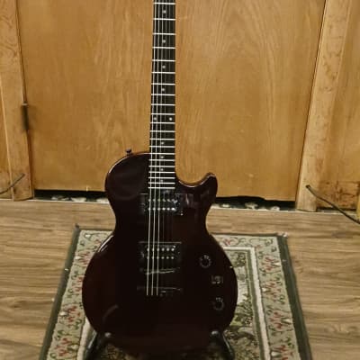 Epiphone Les Paul Special II GT-Les paul with a tremolo