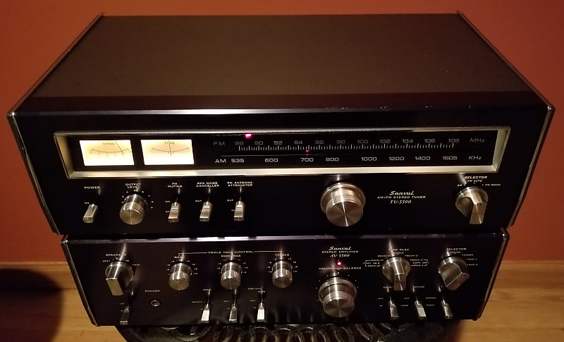 Sansui AU-5500 Integrated Amplifier and Matching TU-5500