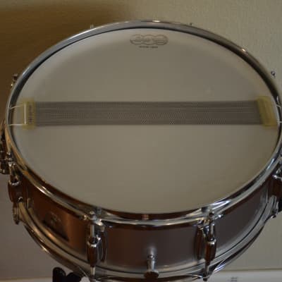 Vintage Ludwig S-102 Standard 5x14" Matte Aluminum Snare Drum w/ Vintage Case image 8