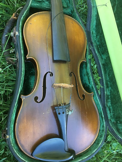 Christian Vásquez, Violin