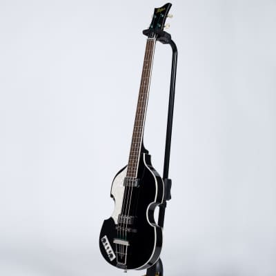 Hofner HCT-500/1L Contemporary Bass Guitar - Black, Left image 3