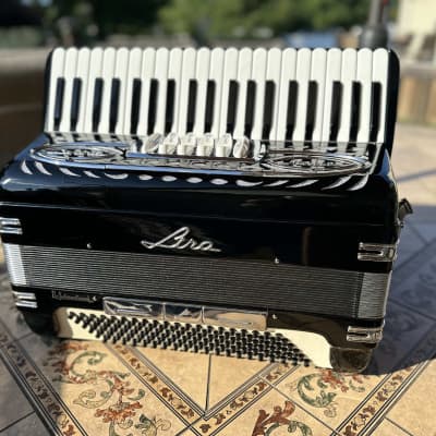 Black International Lira Super 50 Piano Accordion LMMH 41 120 | Reverb