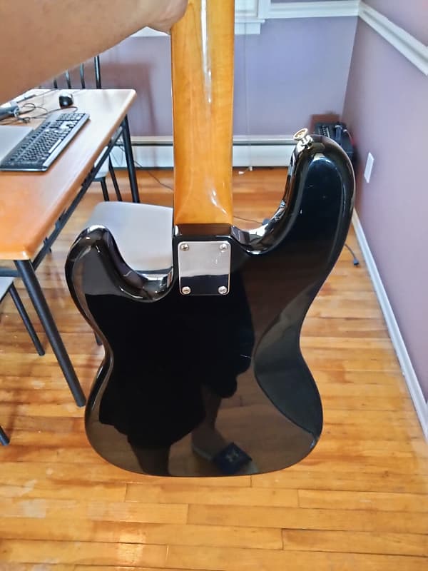 Fernandes Precision Bass