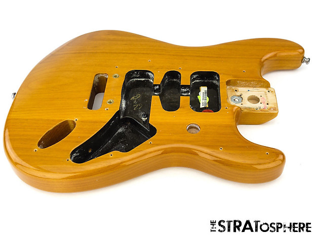 Fender deluxe sales stratocaster body