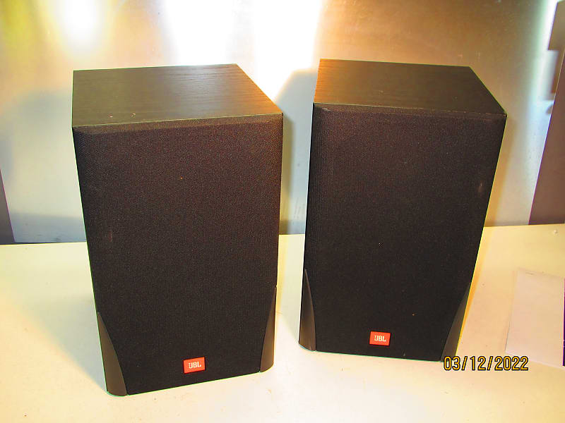 Jbl m5 hot sale bookshelf speakers