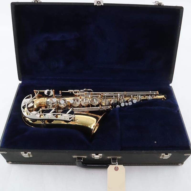 Vito (Yamaha) Student Alto Saxophone SN 040085 NICE image 1