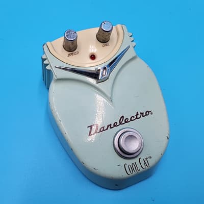 Vintage 1996 18V Danelectro Cool Cat Stereo Chorus Guitar Effect 