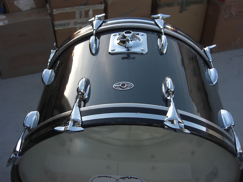 Slingerland 5 ply Bass Drum 24X14 BLACK CHROME from the 1970s Great Condition! image 1